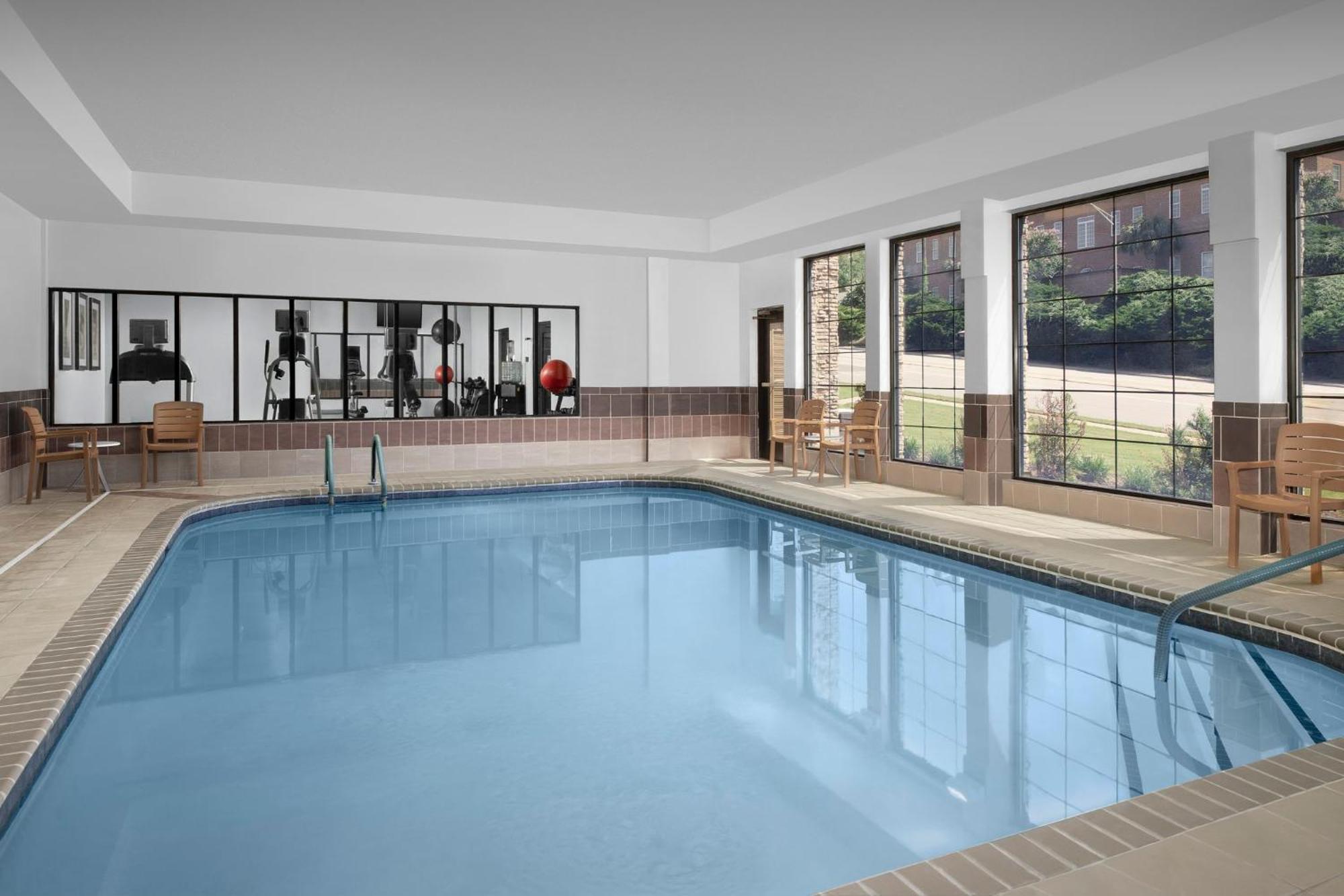 Staybridge Suites Columbia By Ihg Экстерьер фото